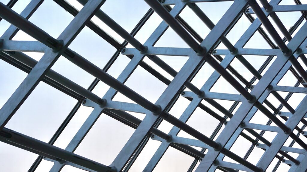 Cedar Steel — Roman Serdyuk WFFw XUTXOY Unsplash