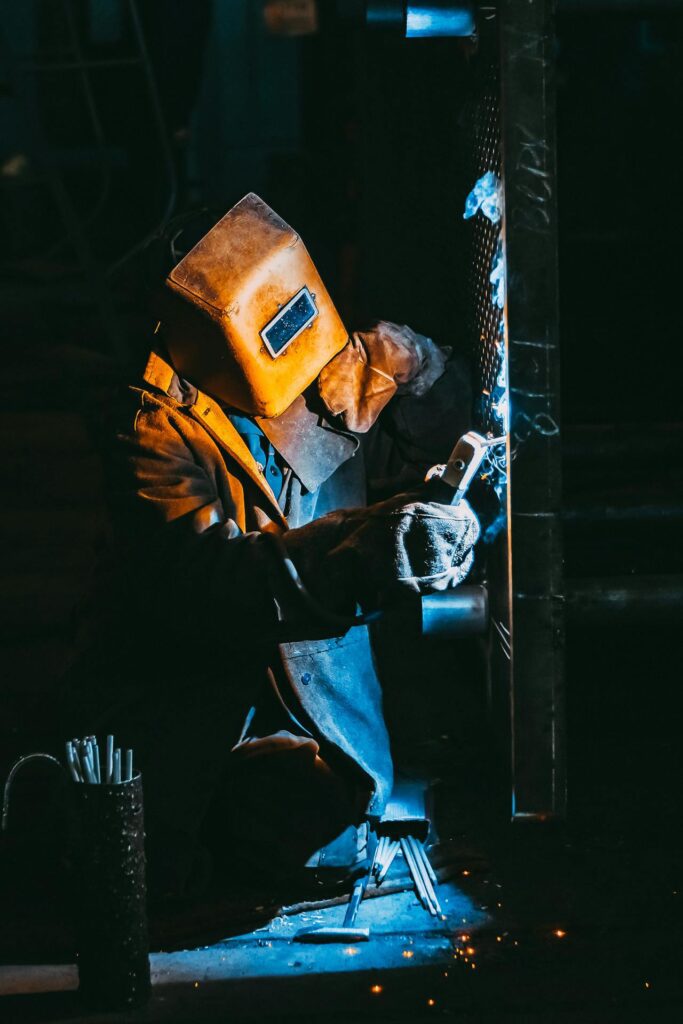 Cedar Steel — Pexels Kateryna Babaieva 1423213 2760343 1