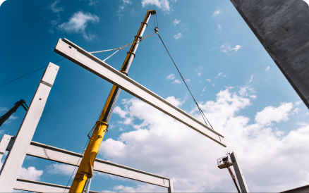 How Is Structural Steel Erected on a Commercial Building Site?
